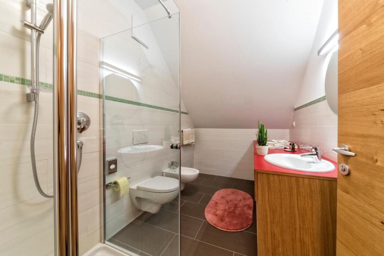 Hotel Brueckenwirt Novacella Ngoại thất bức ảnh